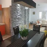 Rosa Apartment *
