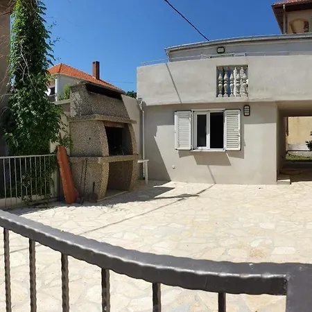 Apartment Apartman Rosa *